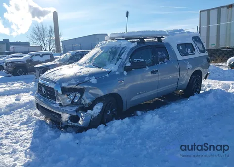 2007 Toyota Tundra Sr5 5.7L V8 z USA, uszkodzony, nr VIN 5TBBV54167S484041